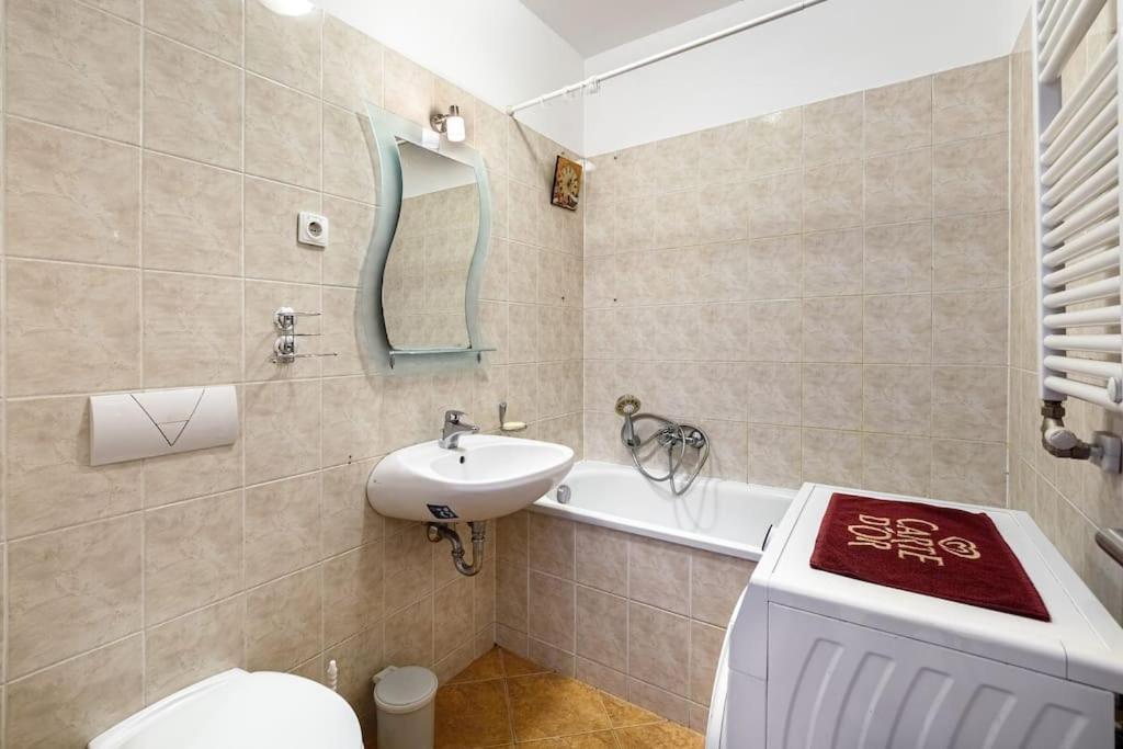 Lovely Apartment In City Centre For 4 Guests 부다페스트 외부 사진