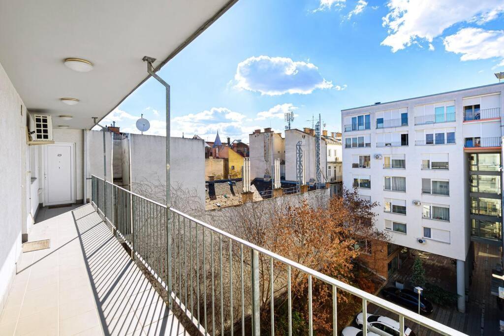 Lovely Apartment In City Centre For 4 Guests 부다페스트 외부 사진