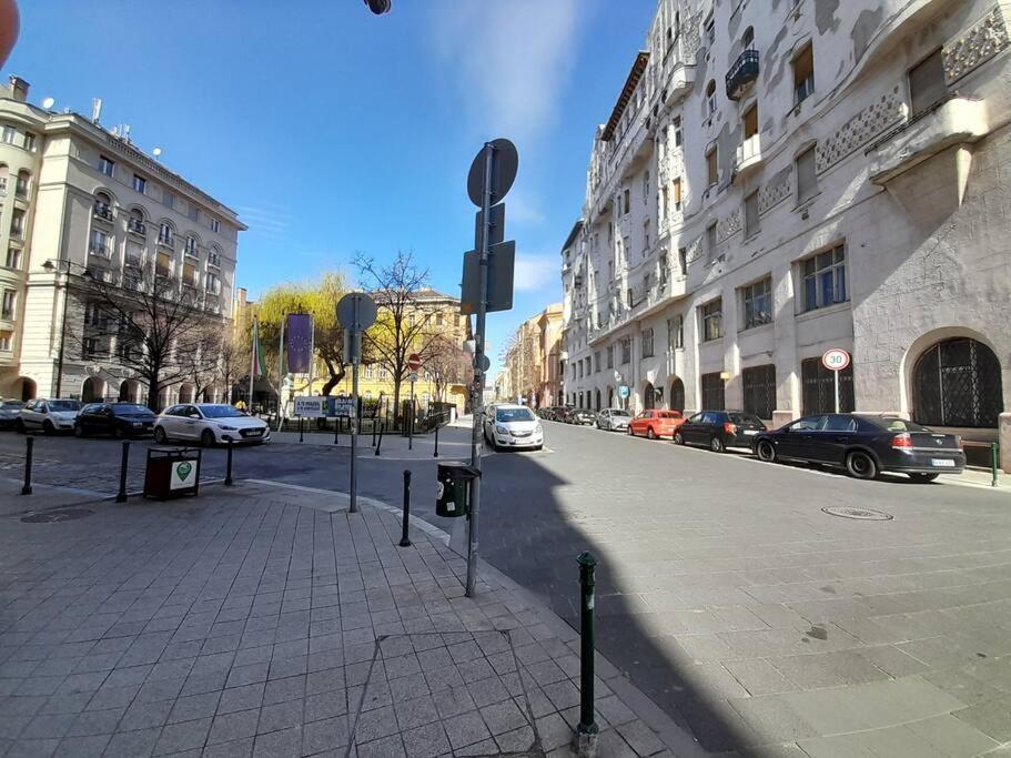 Lovely Apartment In City Centre For 4 Guests 부다페스트 외부 사진